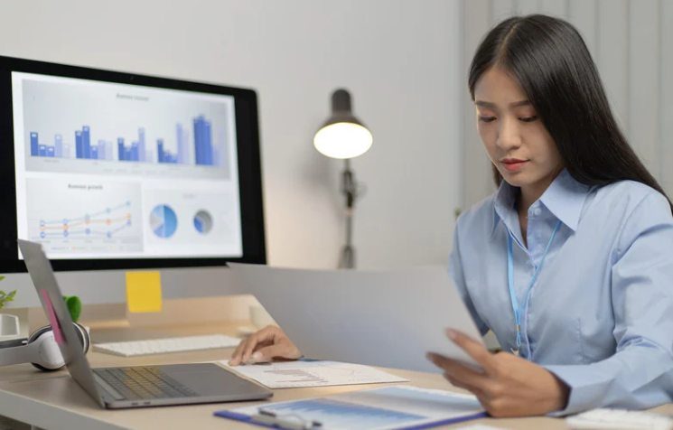 How to Create a Paperless Office: A Guide for SMEs 3 paperless accounting reduce human errors